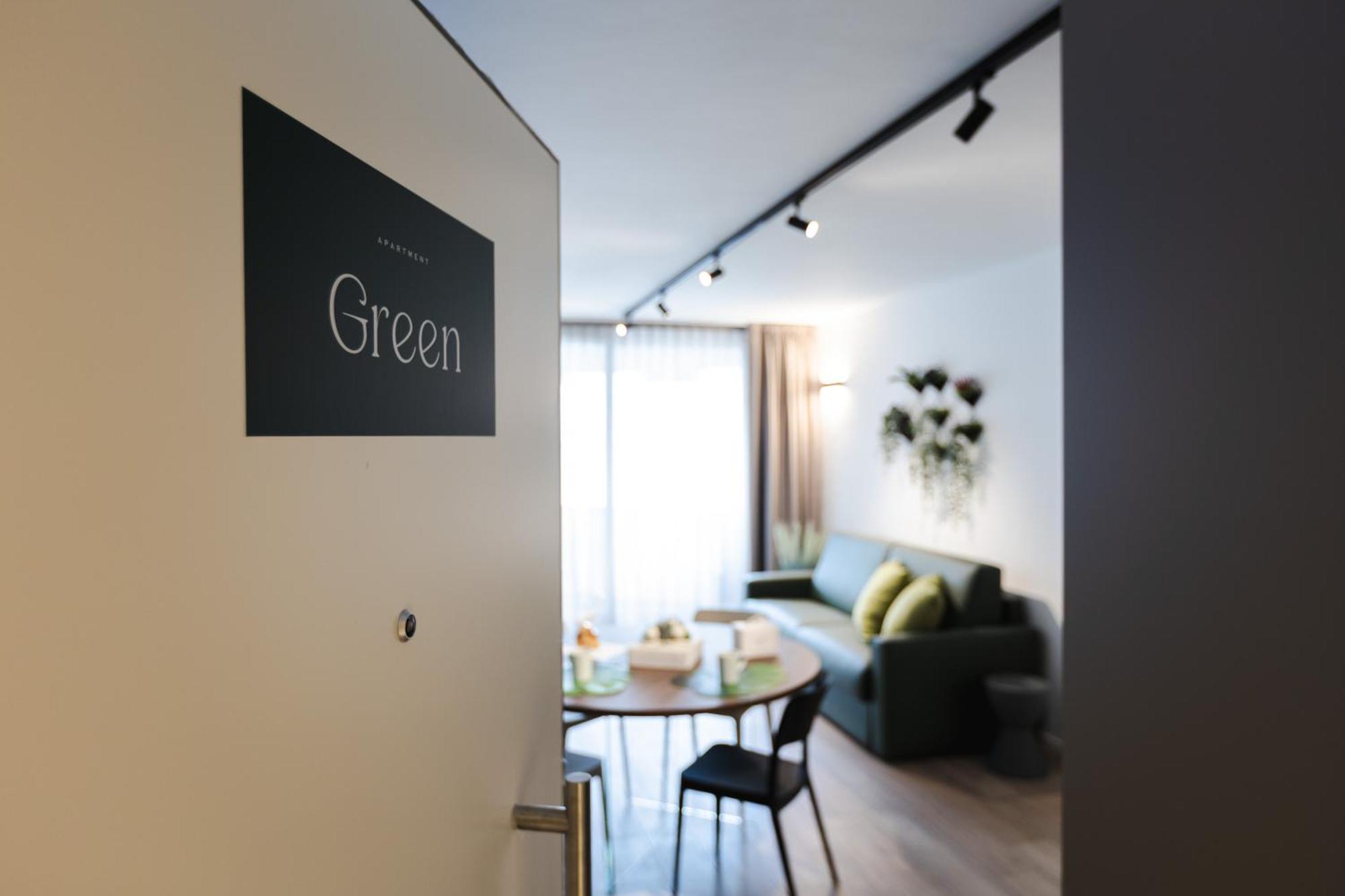 Boutique Apartments By Annalisa Torbole Sul Garda Exterior photo