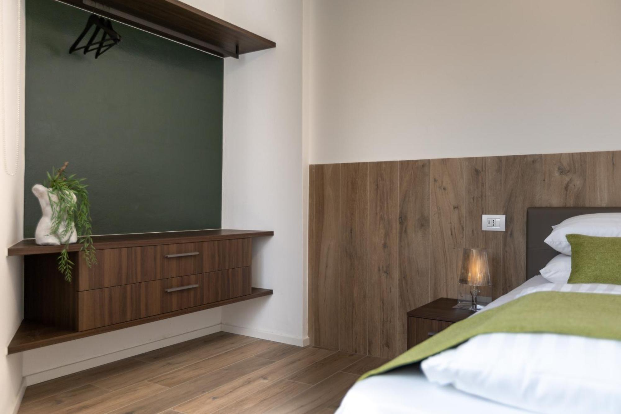 Boutique Apartments By Annalisa Torbole Sul Garda Exterior photo